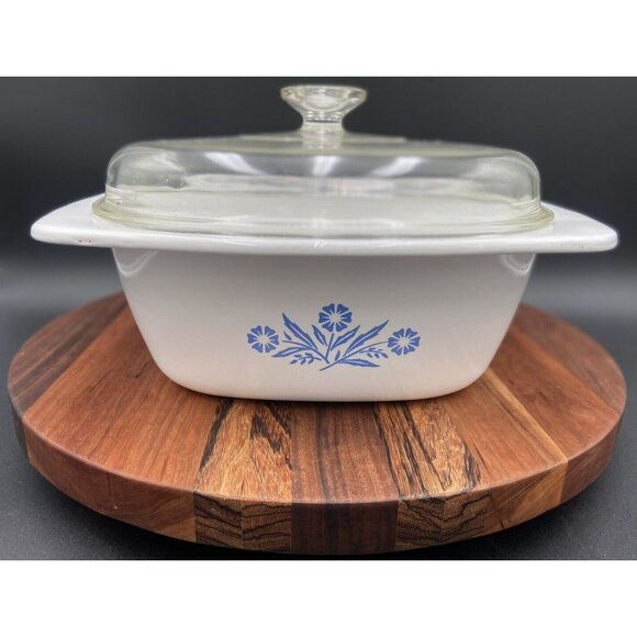 Vintage and Rare Corning Ware Dutch Oven Blue Cornflower 4QT P-34-B American